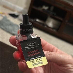 White Barn Wallflowers Raspberry Thumbprint Fragrance Refill